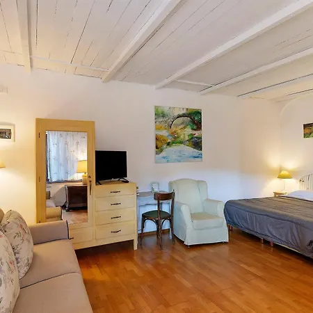 La Vecchia 3*