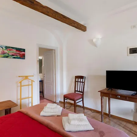 La Vecchia 3*