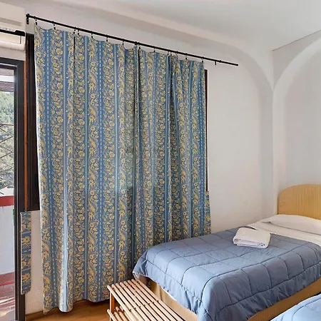 La Vecchia 3*