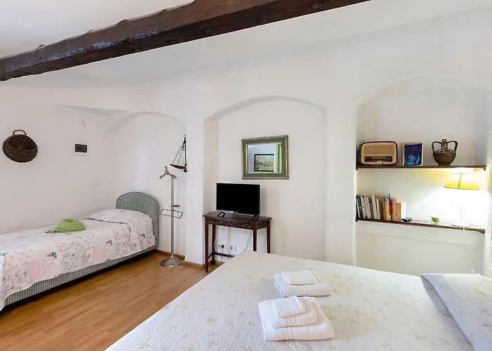 Гостевой дом La Vecchia Дольчеаккуа